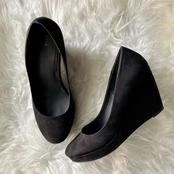 Apt 9 Kensington platform wedge in black - Picture 3 of 7